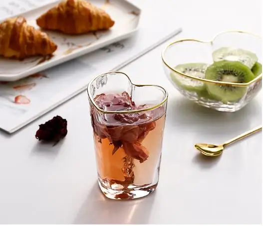 Exquisite Love Heart-Shaped Glass Bowl - Cute Cup for Home, Ideal for Fruits, Snacks, Salads, and Pasta Plates in High-End Kitchen Tableware
